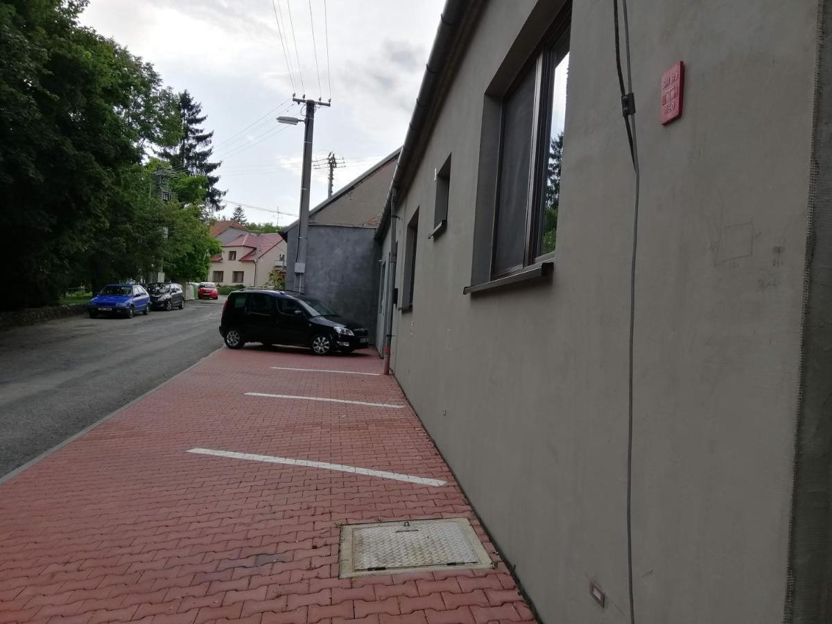 Ubytovani Nemcicky Bagian luar foto